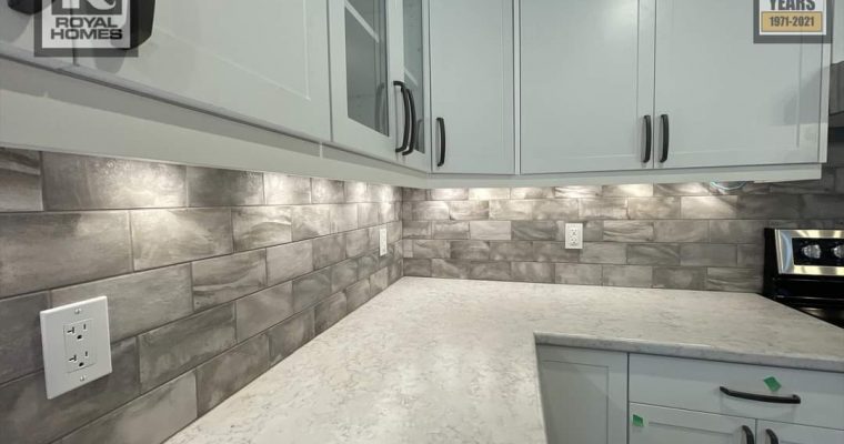 Wall Tiles / Grout Colours